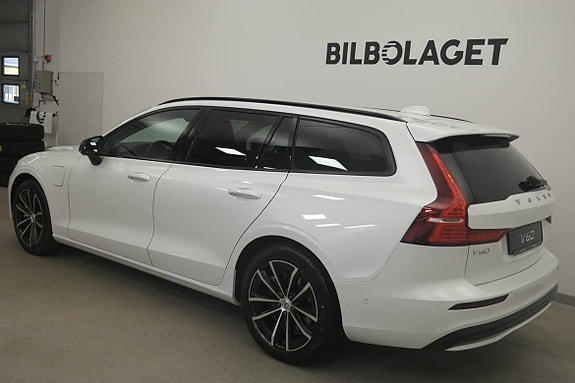 Volvo V60 3 of 18
