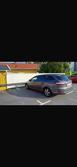Ford Mondeo 3 of 9