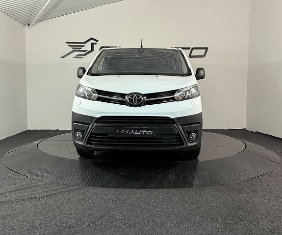 Toyota Proace 2 of 5