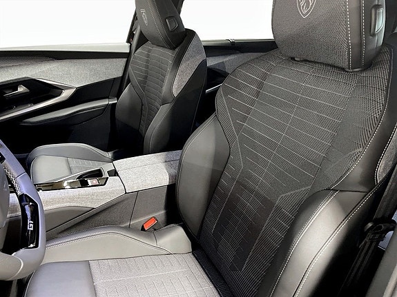 Peugeot 5008 6 of 17