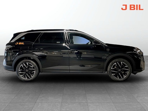 Peugeot 5008 2 of 5
