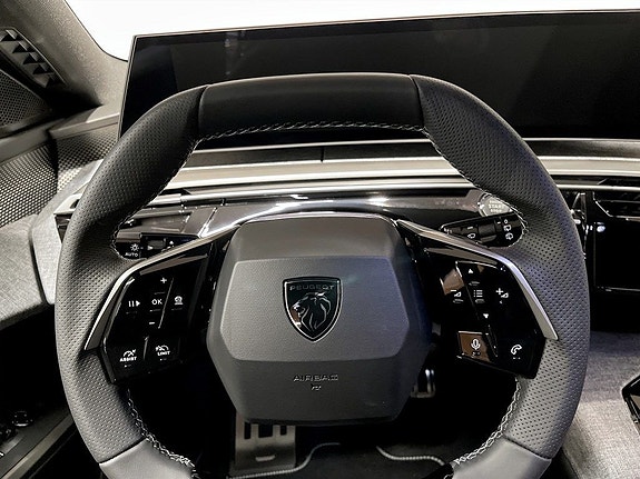 Peugeot 5008 7 of 17