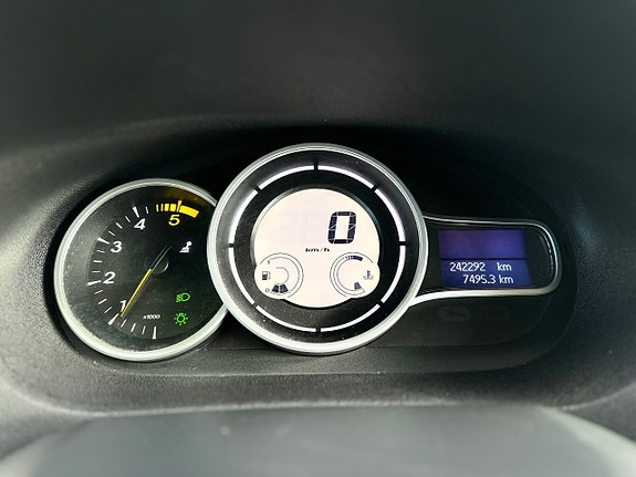 Renault Megane 15 of 16