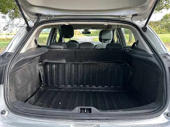 Renault Megane 16 of 16