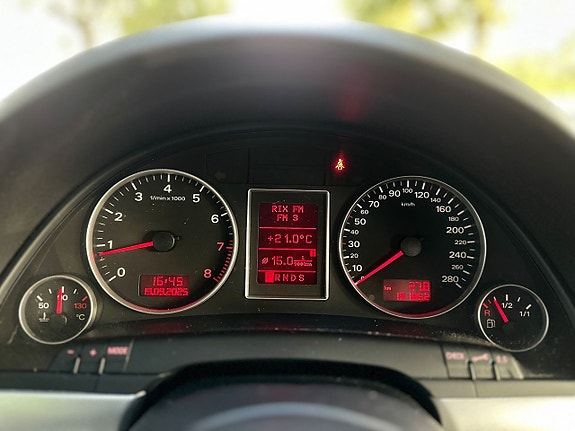 Audi A4 15 of 16