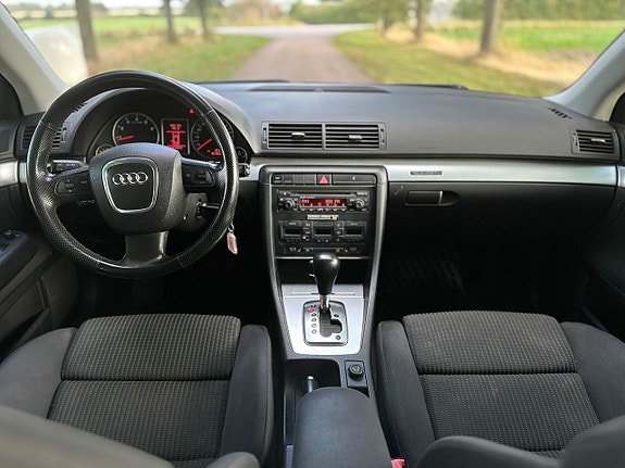 Audi A4 9 of 16