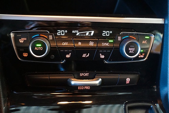 BMW 218i 23 of 27