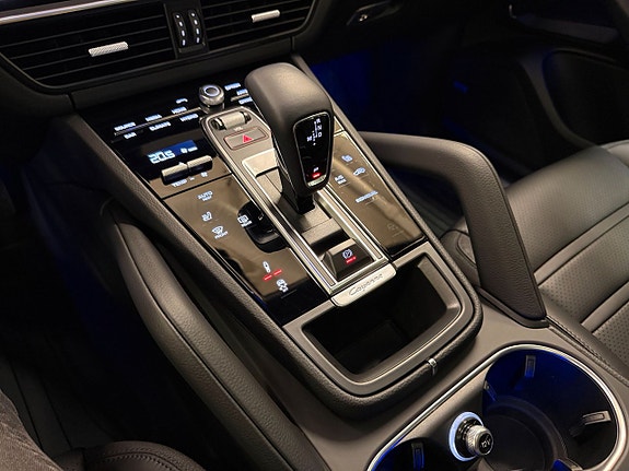 Porsche Cayenne Coupe 20 of 21