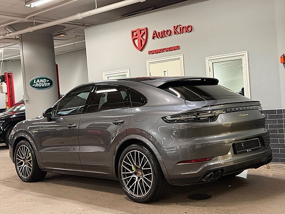 Porsche Cayenne Coupe 3 of 5