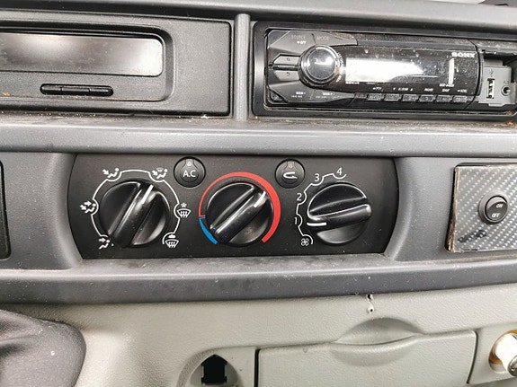 Renault Master 8 of 12