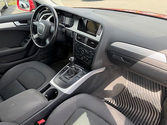 Audi A4 9 of 27