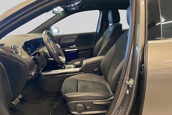 Mercedes-Benz EQA250 8 of 15
