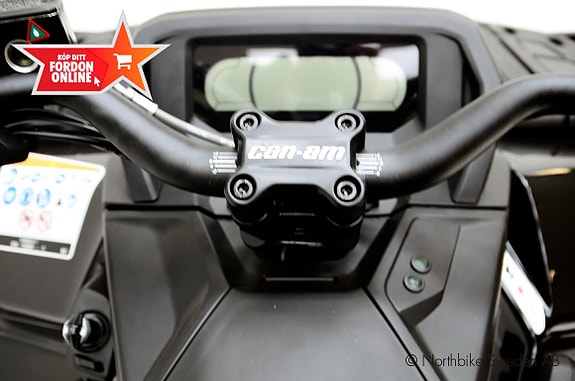 Can-Am Outlander MAX 6x6 Backcountry 1000R 8 of 10