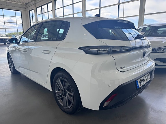 Peugeot 308 3 of 5