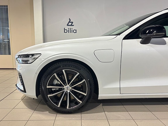 Volvo V60 3 of 5