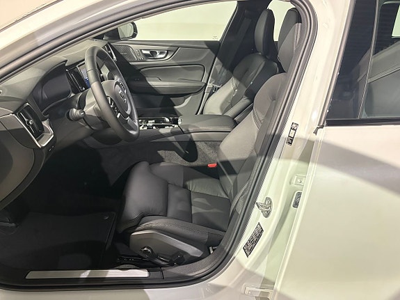 Volvo V60 5 of 5