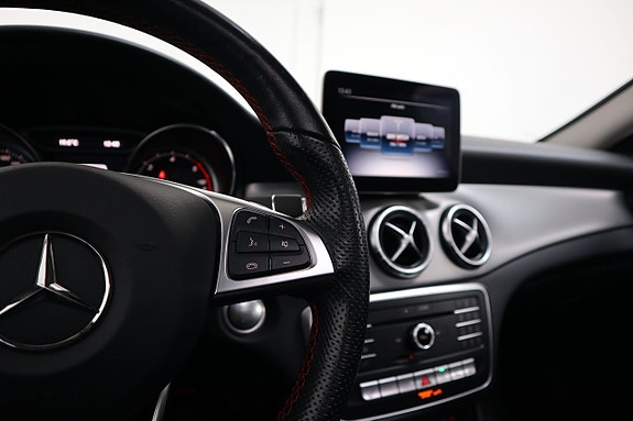 Mercedes-Benz CLA200 d 13 of 25
