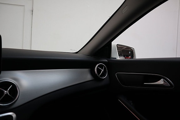 Mercedes-Benz CLA200 d 22 of 25