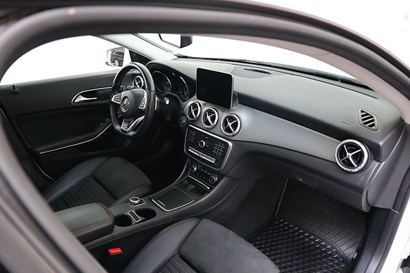 Mercedes-Benz CLA200 d 21 of 25
