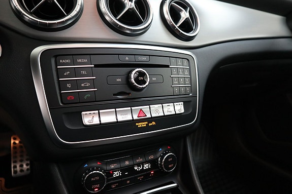 Mercedes-Benz CLA200 d 17 of 25