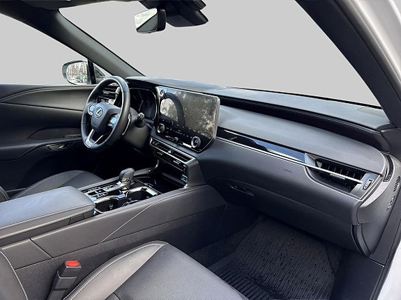 Lexus RX450h 9 of 26