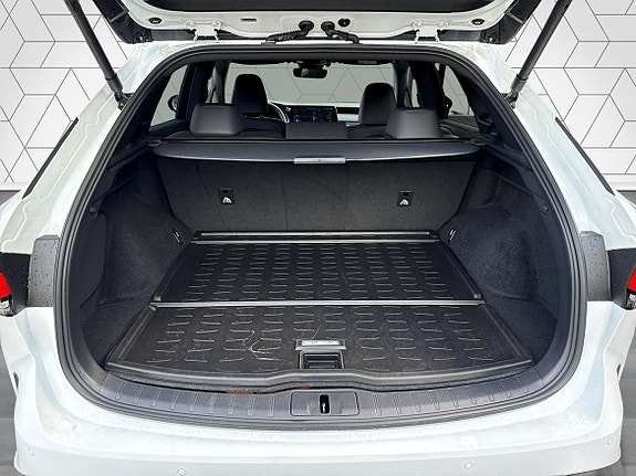 Lexus RX450h 12 of 26