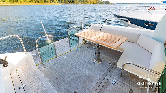 Delta 340 SW | 2x Volvo Penta D4-320 DPI 25 of 30