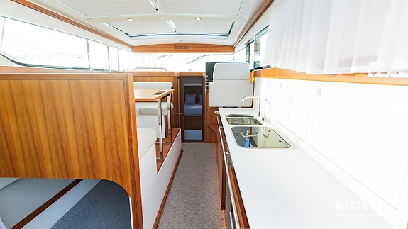 Delta 340 SW | 2x Volvo Penta D4-320 DPI 26 of 30