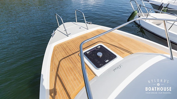 Delta 340 SW | 2x Volvo Penta D4-320 DPI 11 of 30