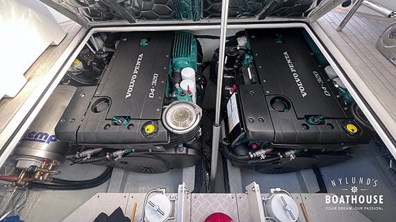 Delta 340 SW | 2x Volvo Penta D4-320 DPI 24 of 30