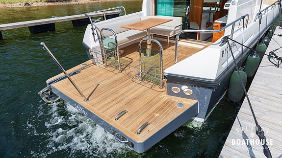 Delta 340 SW | 2x Volvo Penta D4-320 DPI 5 of 5