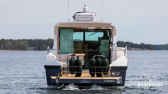 Delta 340 SW | 2x Volvo Penta D4-320 DPI 21 of 30