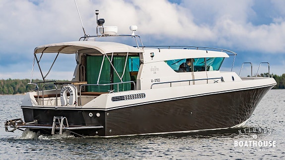 Delta 34 SW | 2x Volvo Penta D4-300 11 of 30