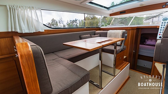 Delta 34 SW | 2x Volvo Penta D4-300 29 of 30