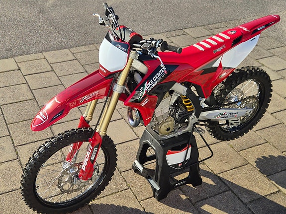 Ducati Desmo450 MX *IBC EDITION AKRAPOVIC* 5 of 10
