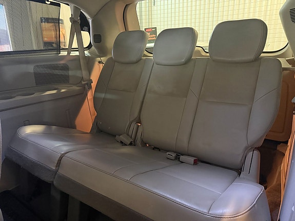 Chrysler Grand Voyager 12 of 22
