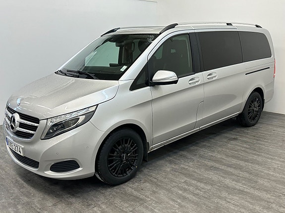 Mercedes-Benz V250 d 3 of 5