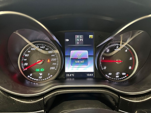Mercedes-Benz V250 d 11 of 15
