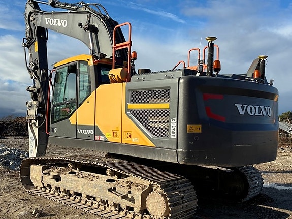 Volvo EC250El 7 500 tim - SÄNKT PRIS