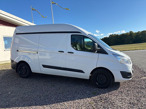 Ford Transit Custom 2 of 5