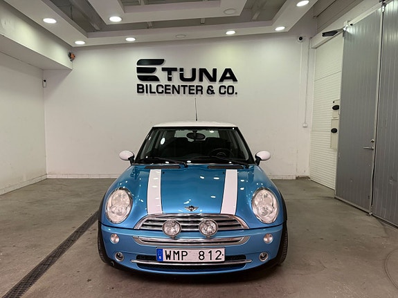 MINI Cooper 2 of 5