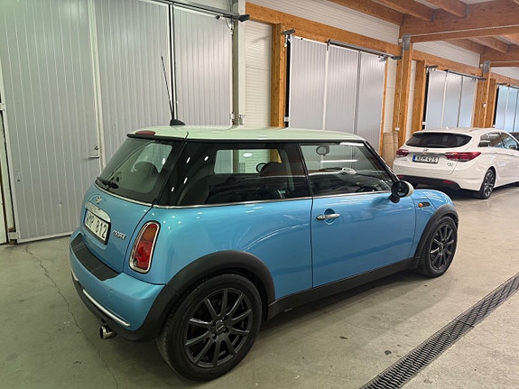 MINI Cooper 12 of 15