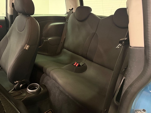 MINI Cooper 8 of 15