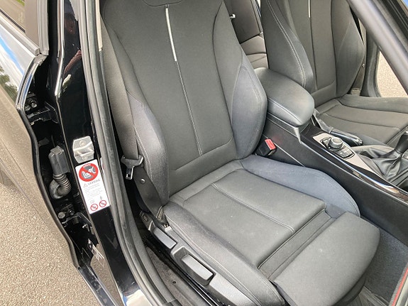 BMW 118d 14 of 21