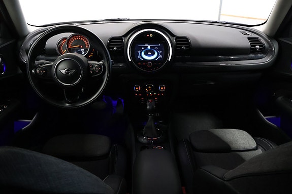MINI Clubman Cooper S 14 of 26