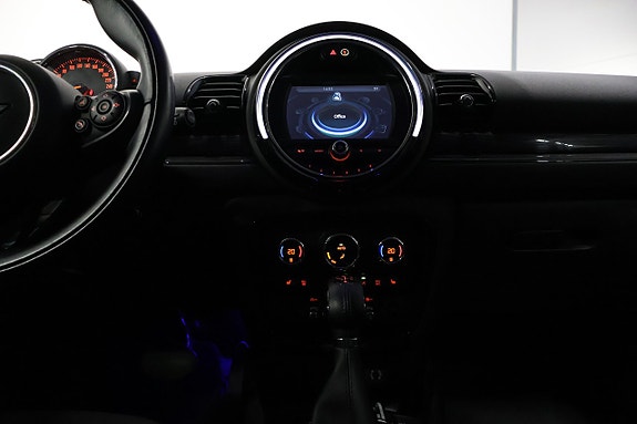 MINI Clubman Cooper S 13 of 26