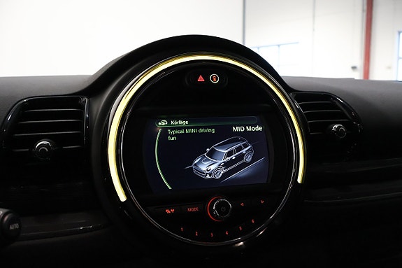 MINI Clubman Cooper S 19 of 26
