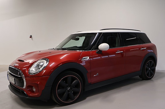 MINI Clubman Cooper S 2 of 5