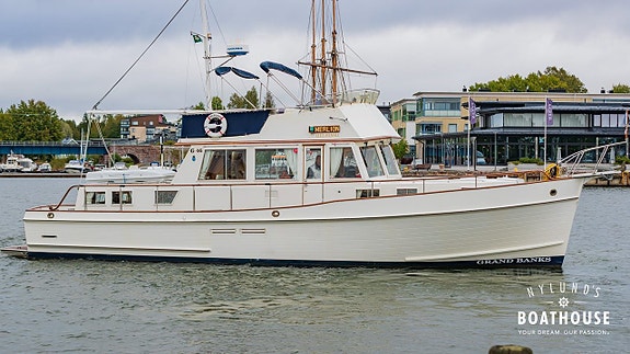 Grand Banks 46 Classic | 2x Caterpillar 3208T 6 of 30