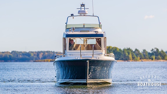 Targa 30.1 | Volvo Penta D6-400 9 of 30